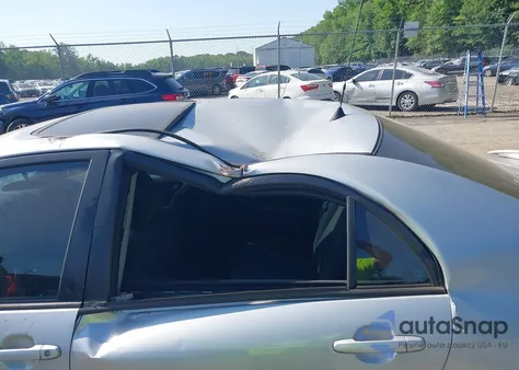 2007 Toyota Corolla S from USA, damaged, VIN 2T1BR30E17C782806